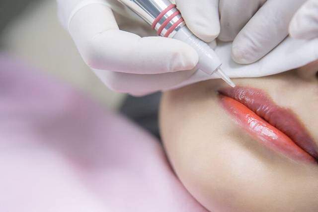 Tratamentos para Lábios (Hydragloss e PowerLips)